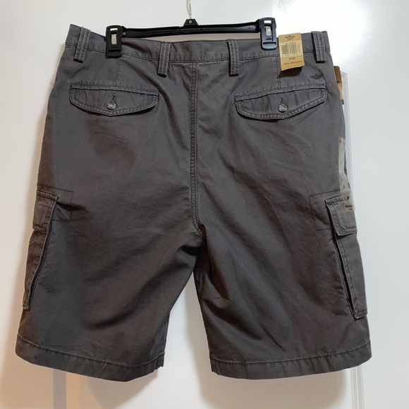 Men’s dark brown cargo shorts - Picture 2 of 2